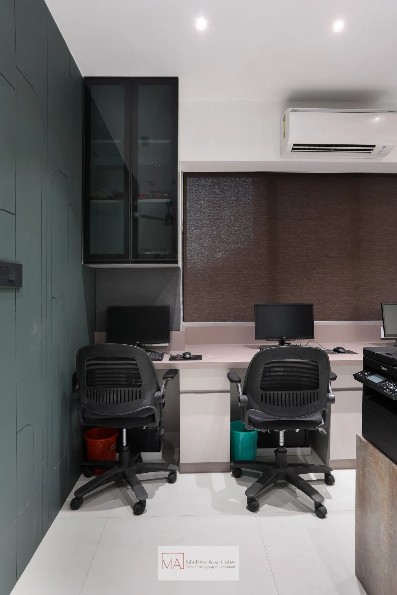 Elegant Workspace — Commercial Space interior by Maitrise Associates — image 8